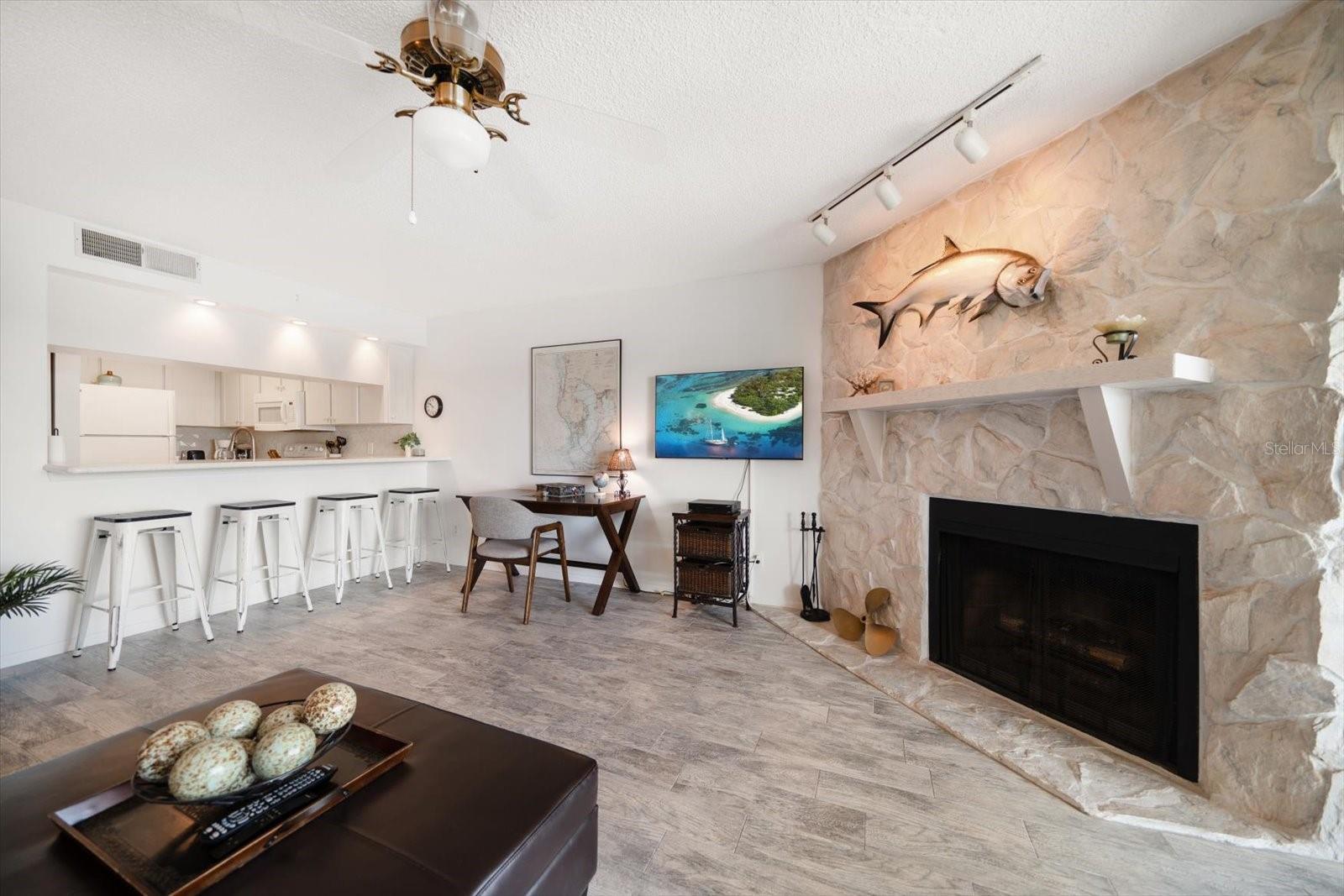 Image 12 of 39 For 9815 Harrell Avenue 503