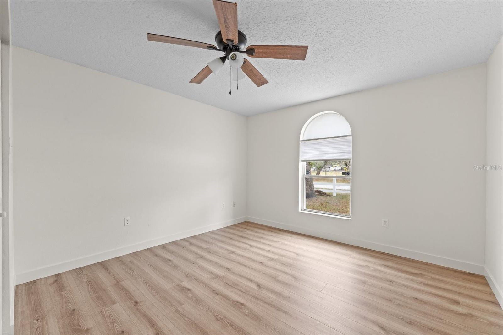 Image 26 of 44 For 12022 Bethwood Avenue