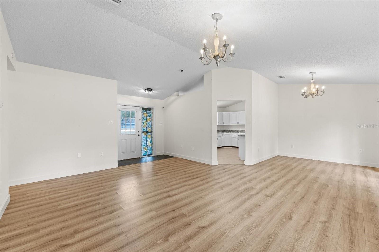 Image 7 of 44 For 12022 Bethwood Avenue