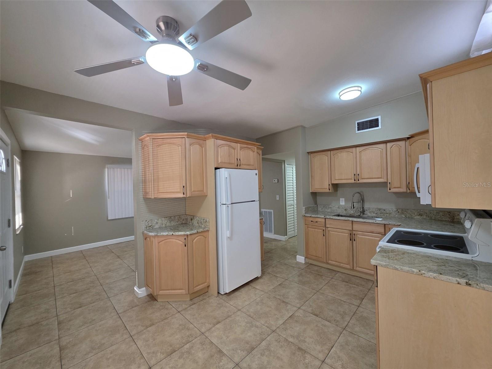 Image 4 of 45 For 4821 72nd Avenue N