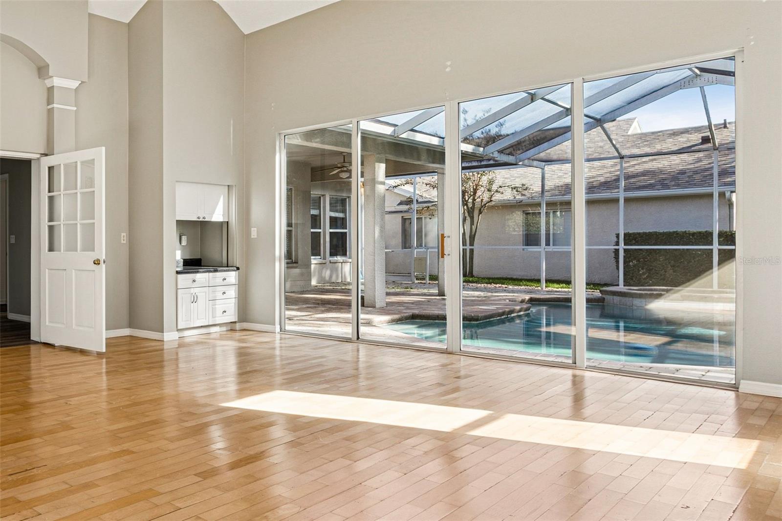 Image 19 of 25 For 5206 Reflections Boulevard