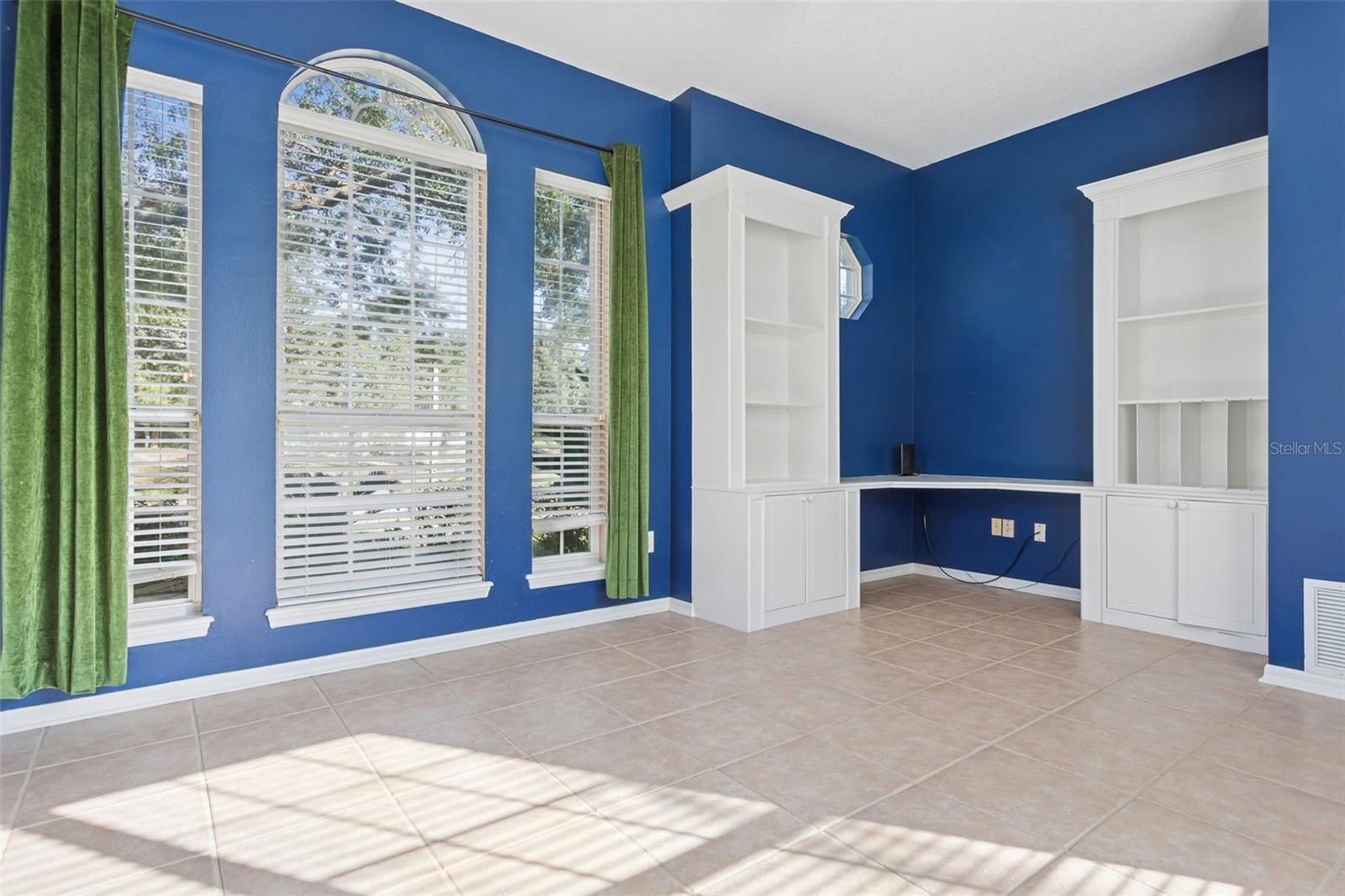 Image 25 of 25 For 5206 Reflections Boulevard