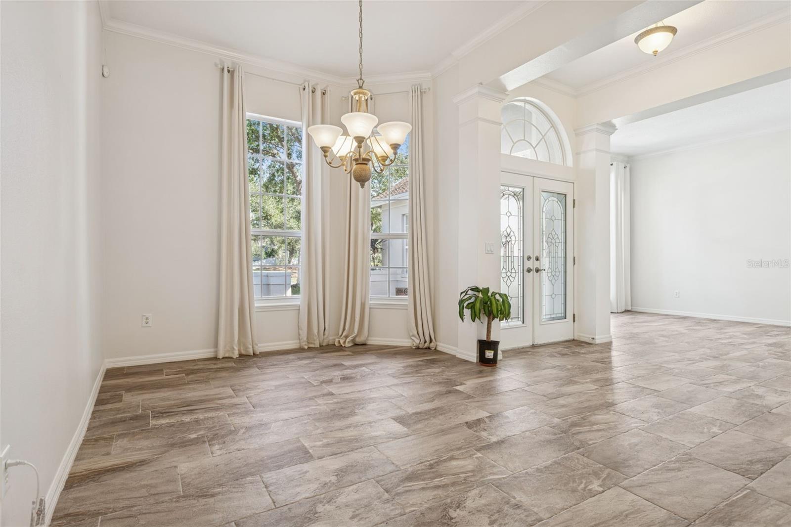 Image 3 of 25 For 5206 Reflections Boulevard