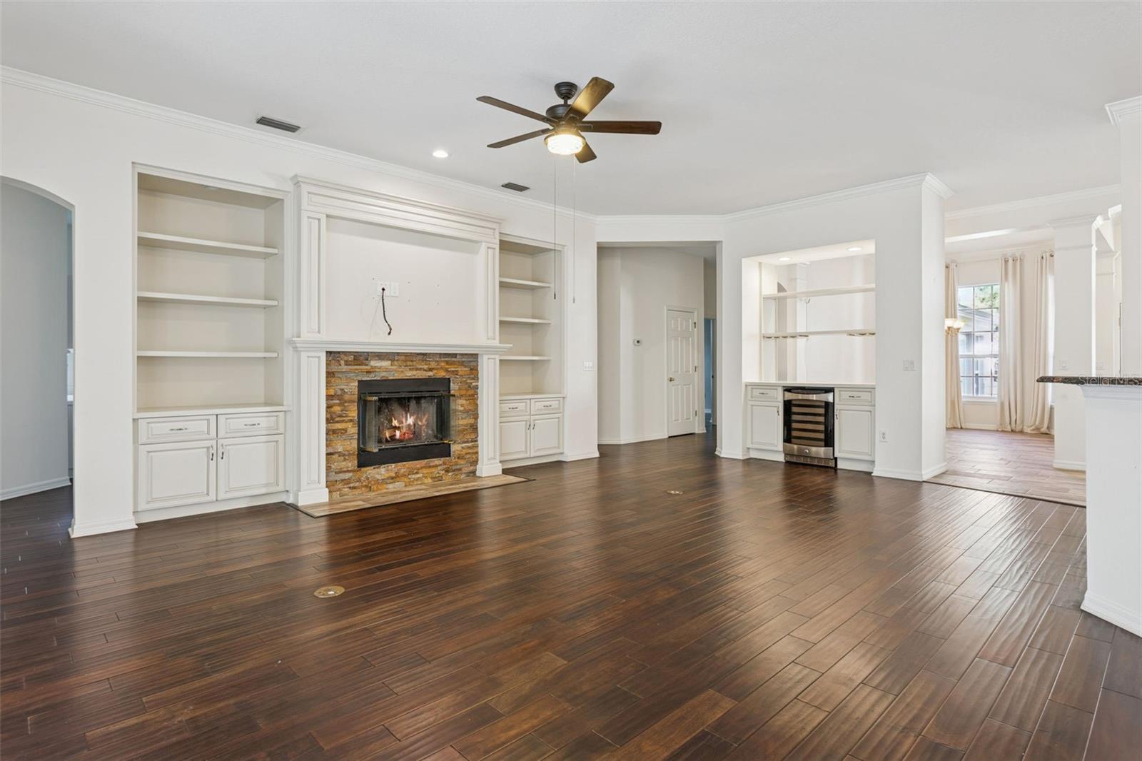 Image 6 of 25 For 5206 Reflections Boulevard