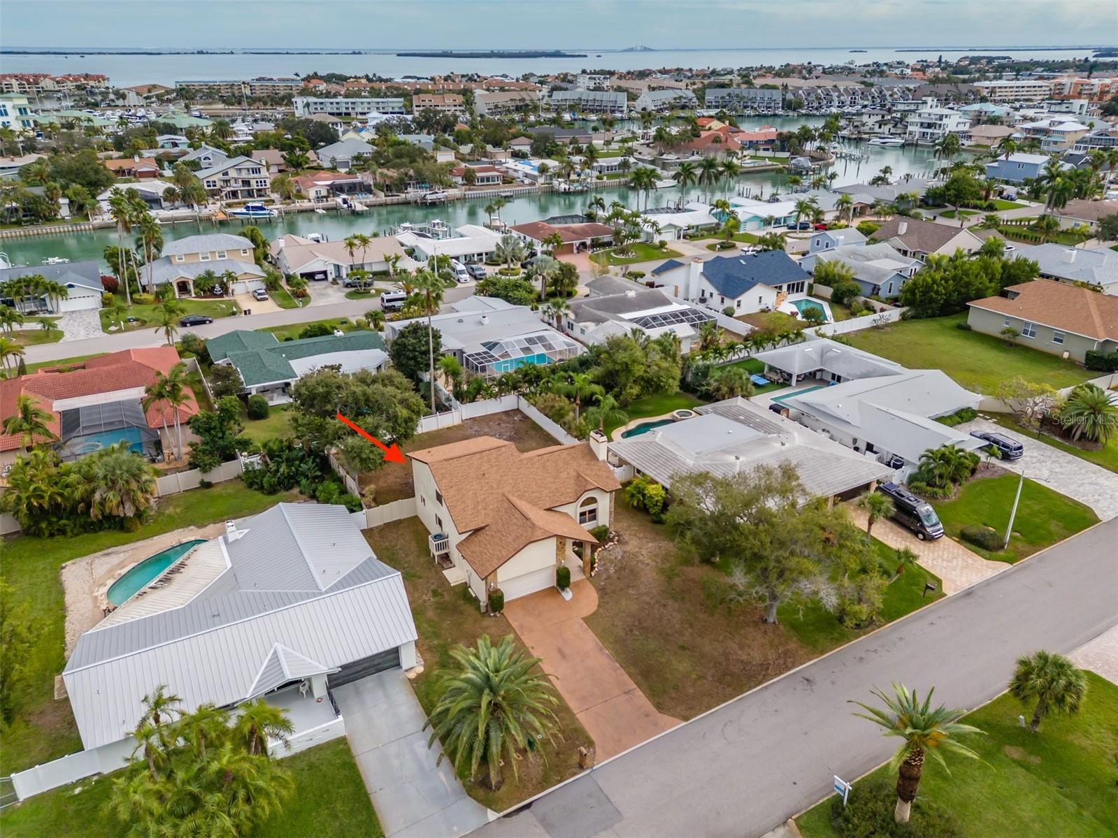 Listing photo id 38 for 337 7th Avenue N