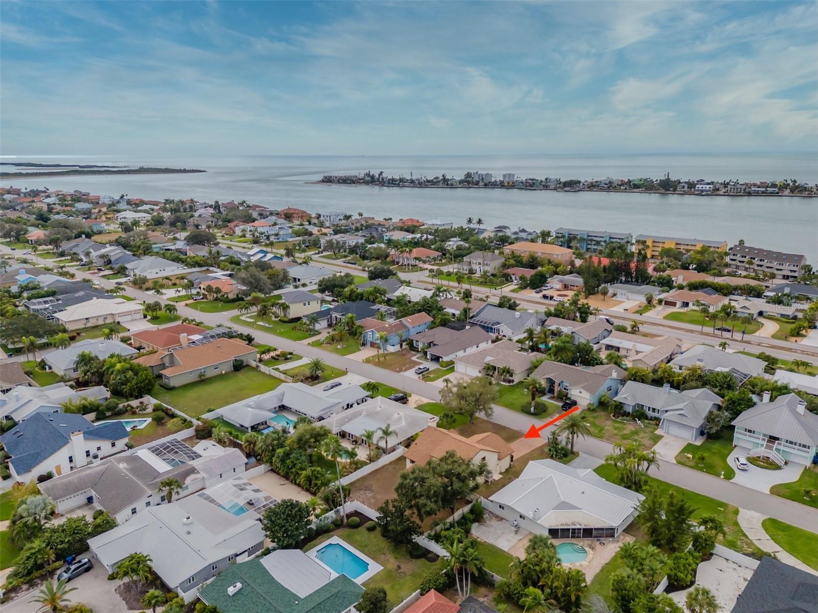 Listing photo id 46 for 337 7th Avenue N