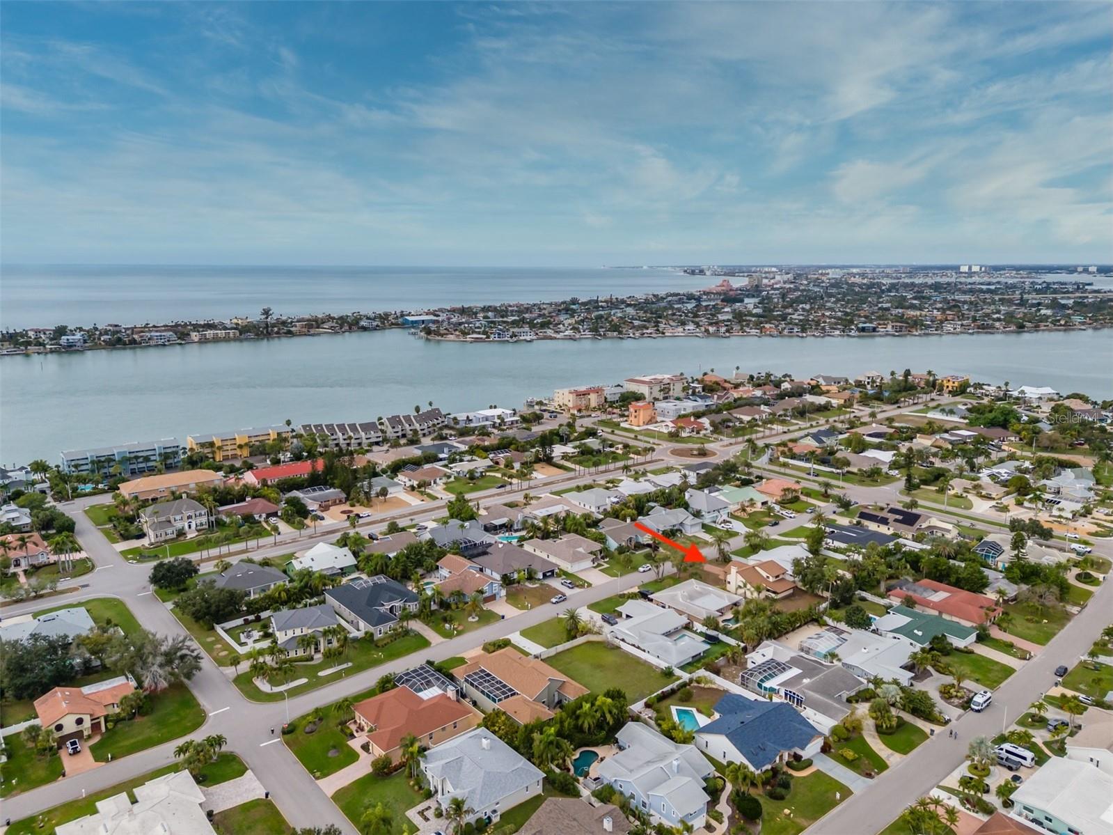 Listing photo id 52 for 337 7th Avenue N