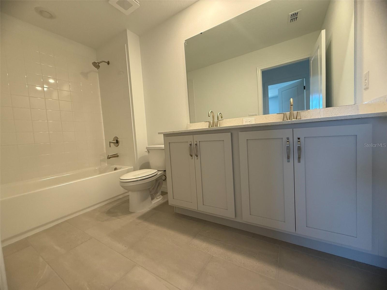 Image 17 of 48 For 5243 Painted Bamboo Street