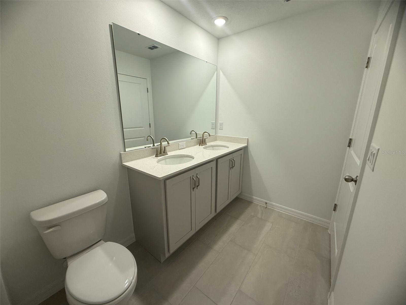 Image 18 of 48 For 5243 Painted Bamboo Street