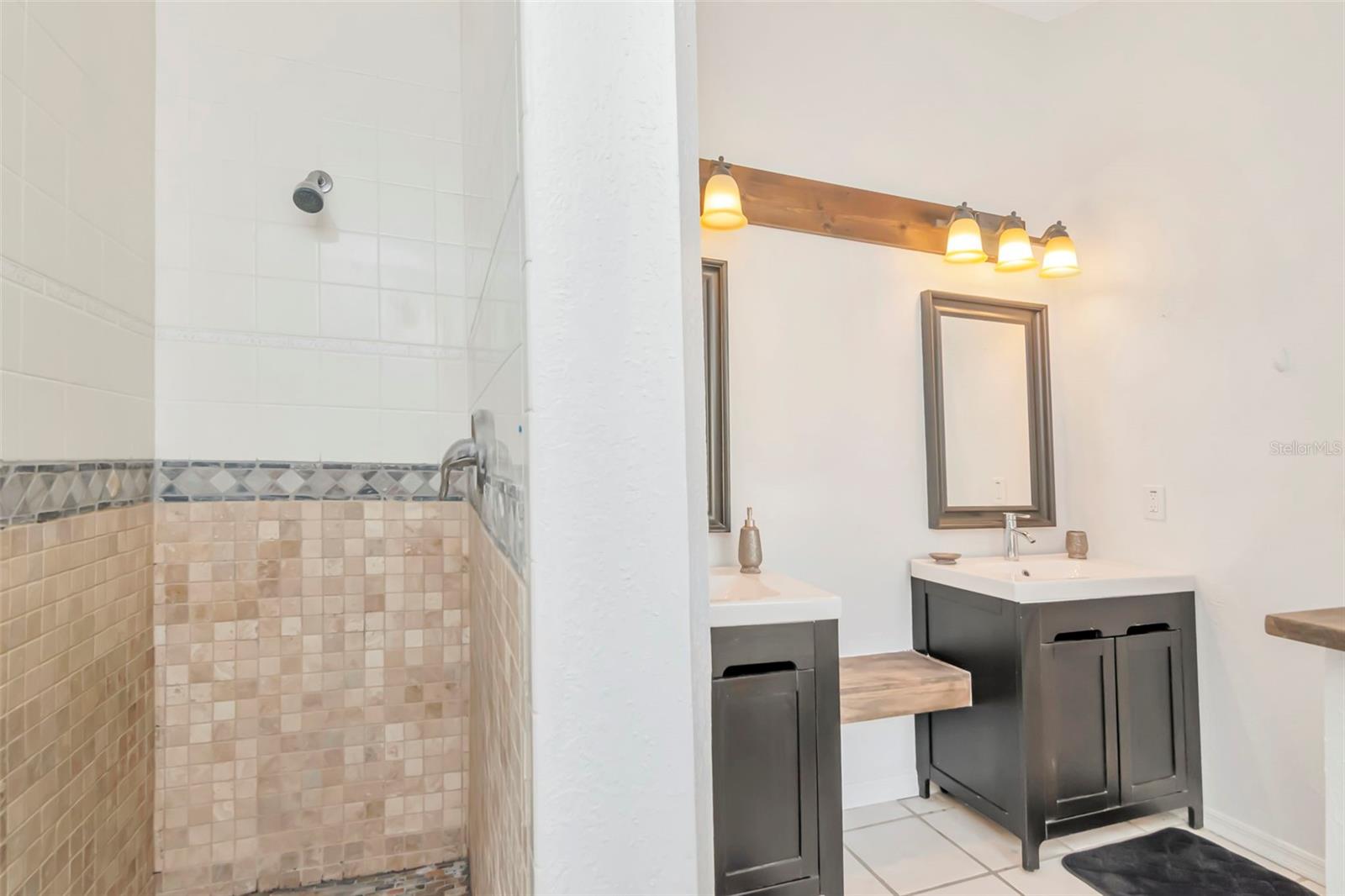 Image 20 of 27 For 24195 Landing Drive