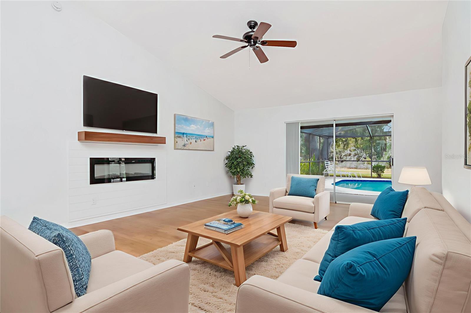 Image 8 of 27 For 24195 Landing Drive