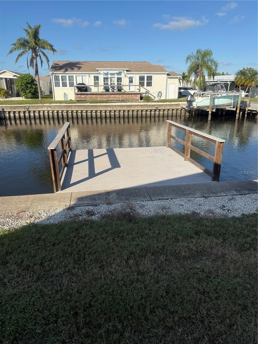 Details for 203 Mount Isle Avenue Ne 200, ST PETERSBURG, FL 33702