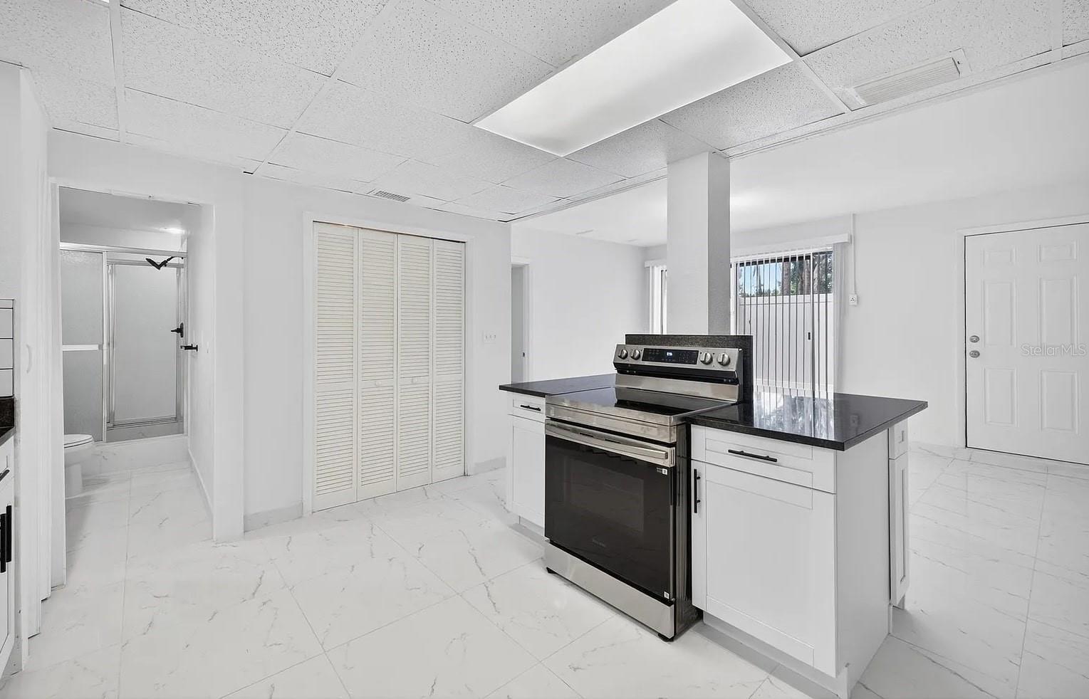 Image 5 of 18 For 5517 Gulfport Boulevard S 5519-2