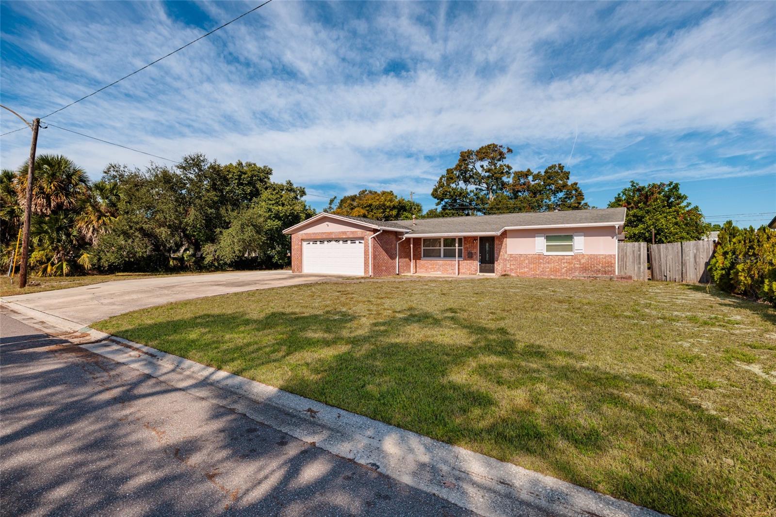 Listing photo id 31 for 2091 62nd Place S