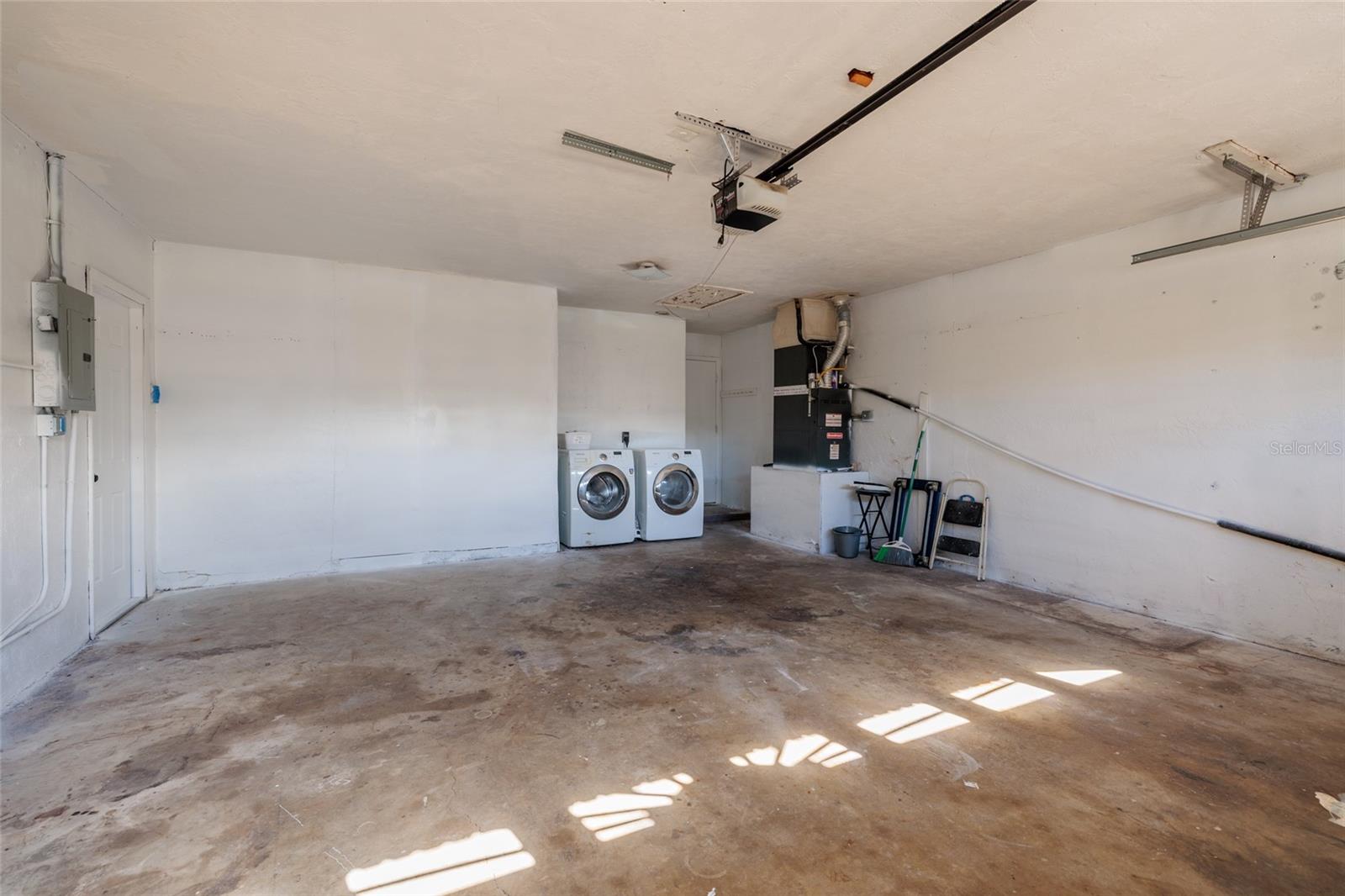 Listing photo id 33 for 2091 62nd Place S