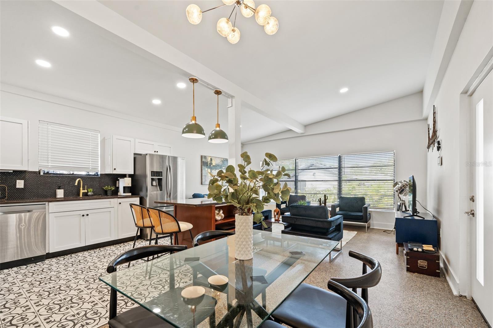 Image 10 of 57 For 308 Hollywood Street