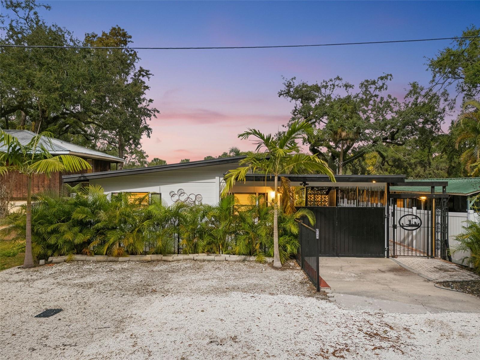 Image 2 of 57 For 308 Hollywood Street