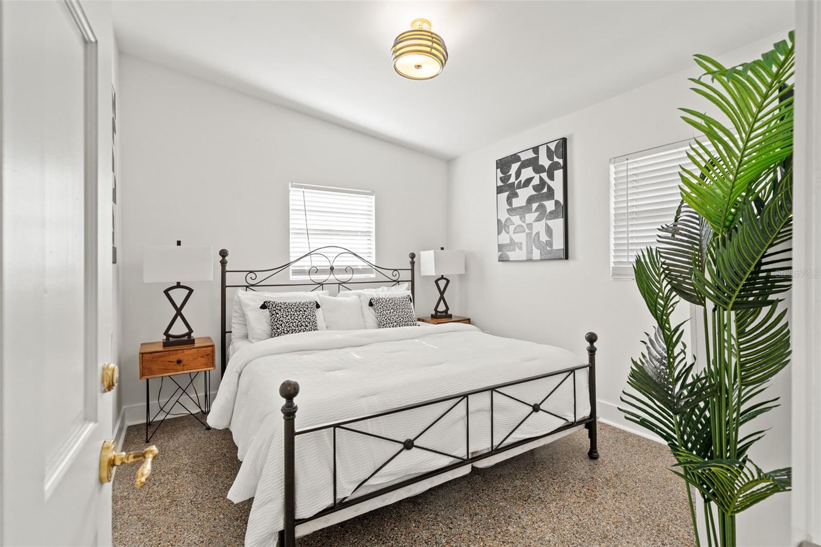 Image 28 of 57 For 308 Hollywood Street