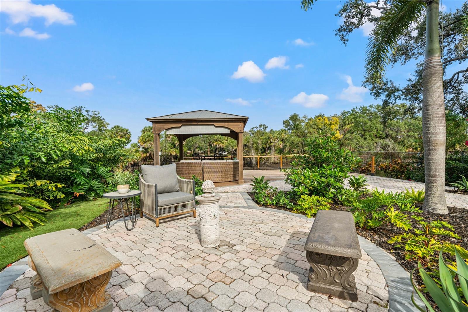 Image 39 of 57 For 308 Hollywood Street