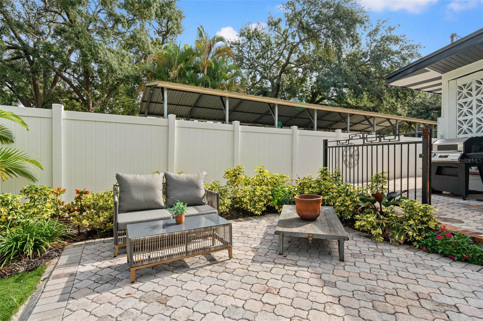 Image 44 of 57 For 308 Hollywood Street