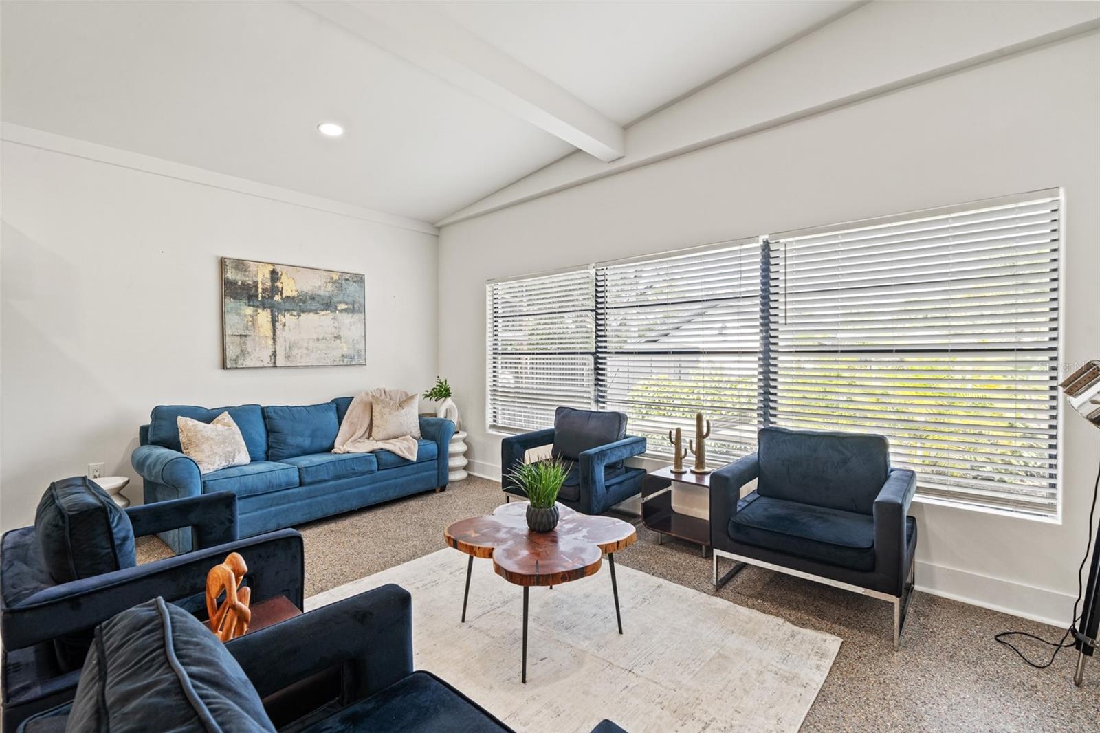 Image 6 of 57 For 308 Hollywood Street