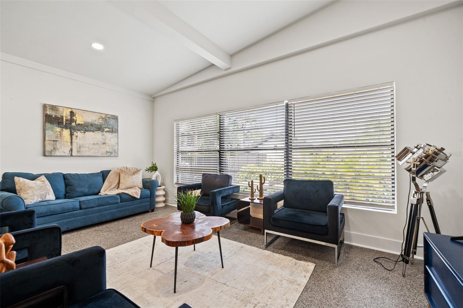 Image 8 of 57 For 308 Hollywood Street