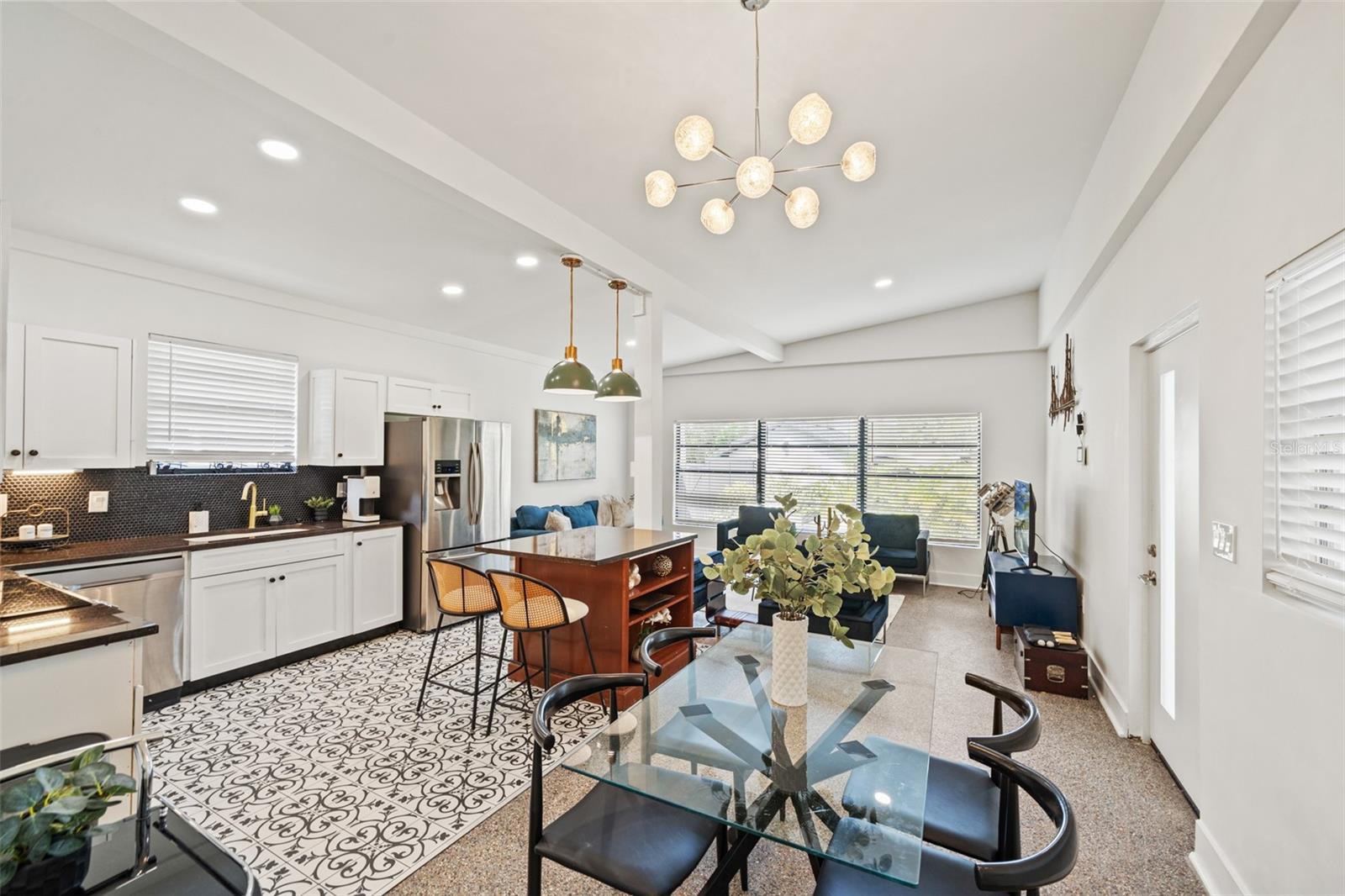 Image 9 of 57 For 308 Hollywood Street