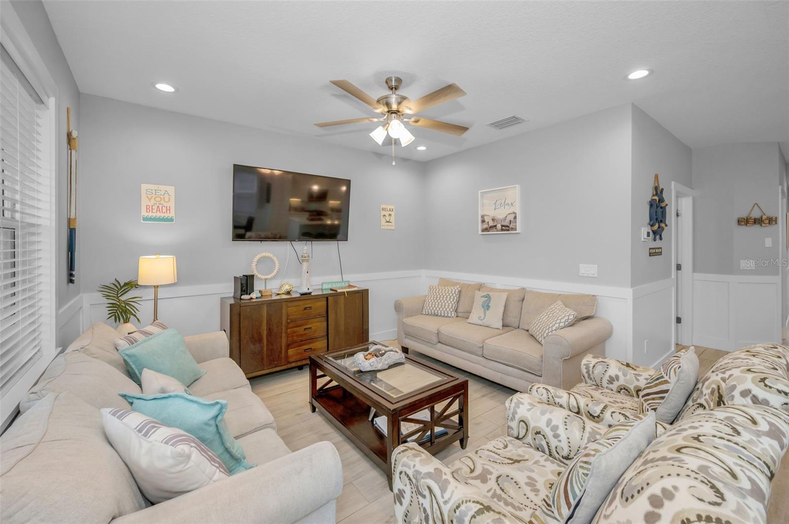 Image 17 of 72 For 204 Gulf Boulevard