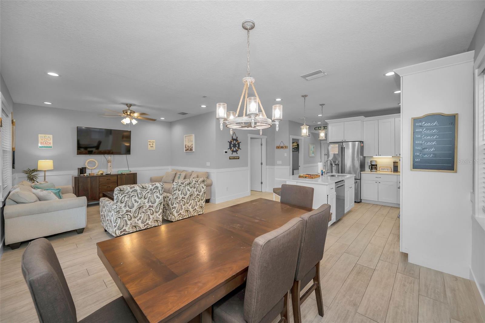 Image 25 of 72 For 204 Gulf Boulevard