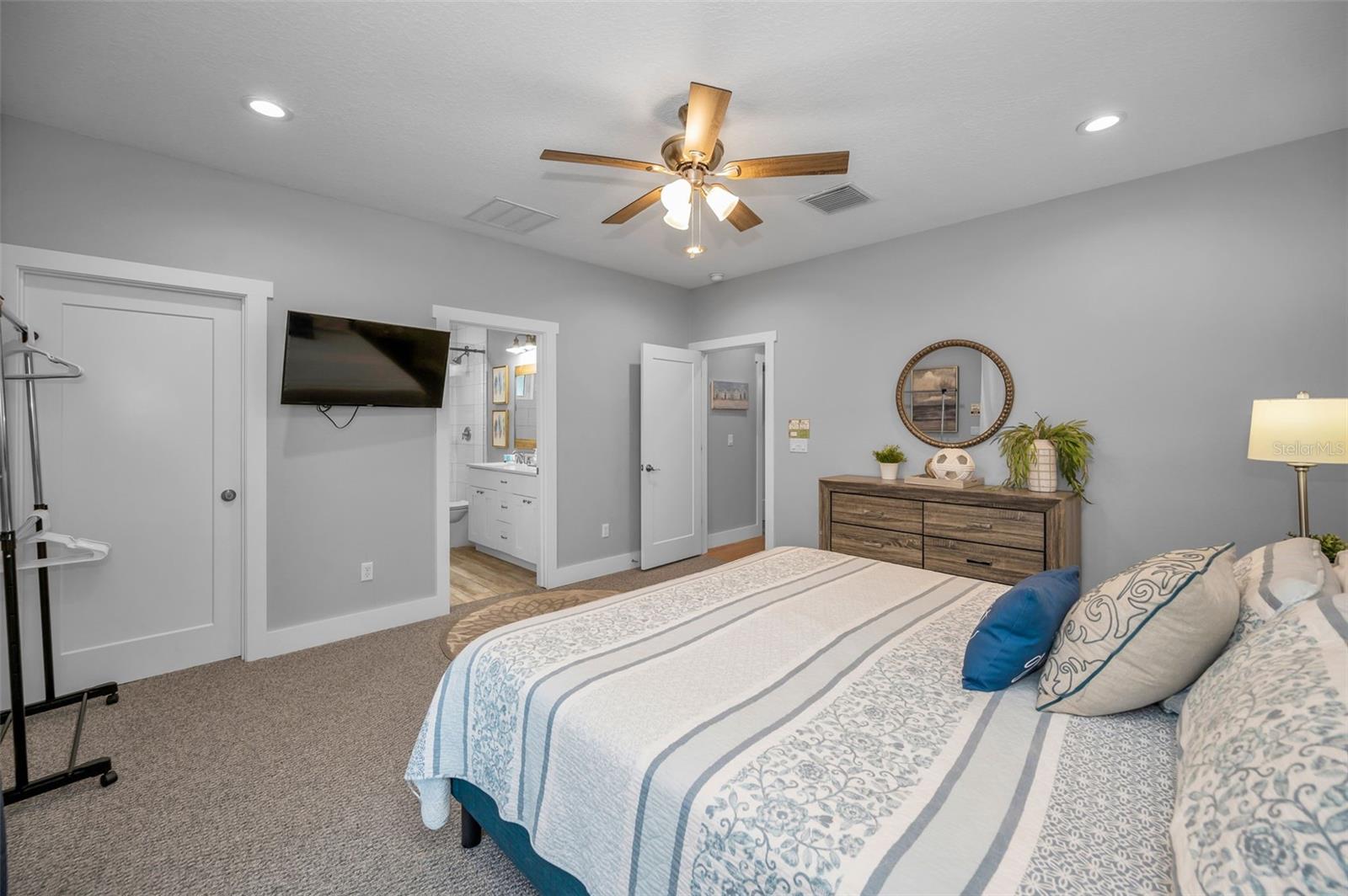 Image 45 of 72 For 204 Gulf Boulevard