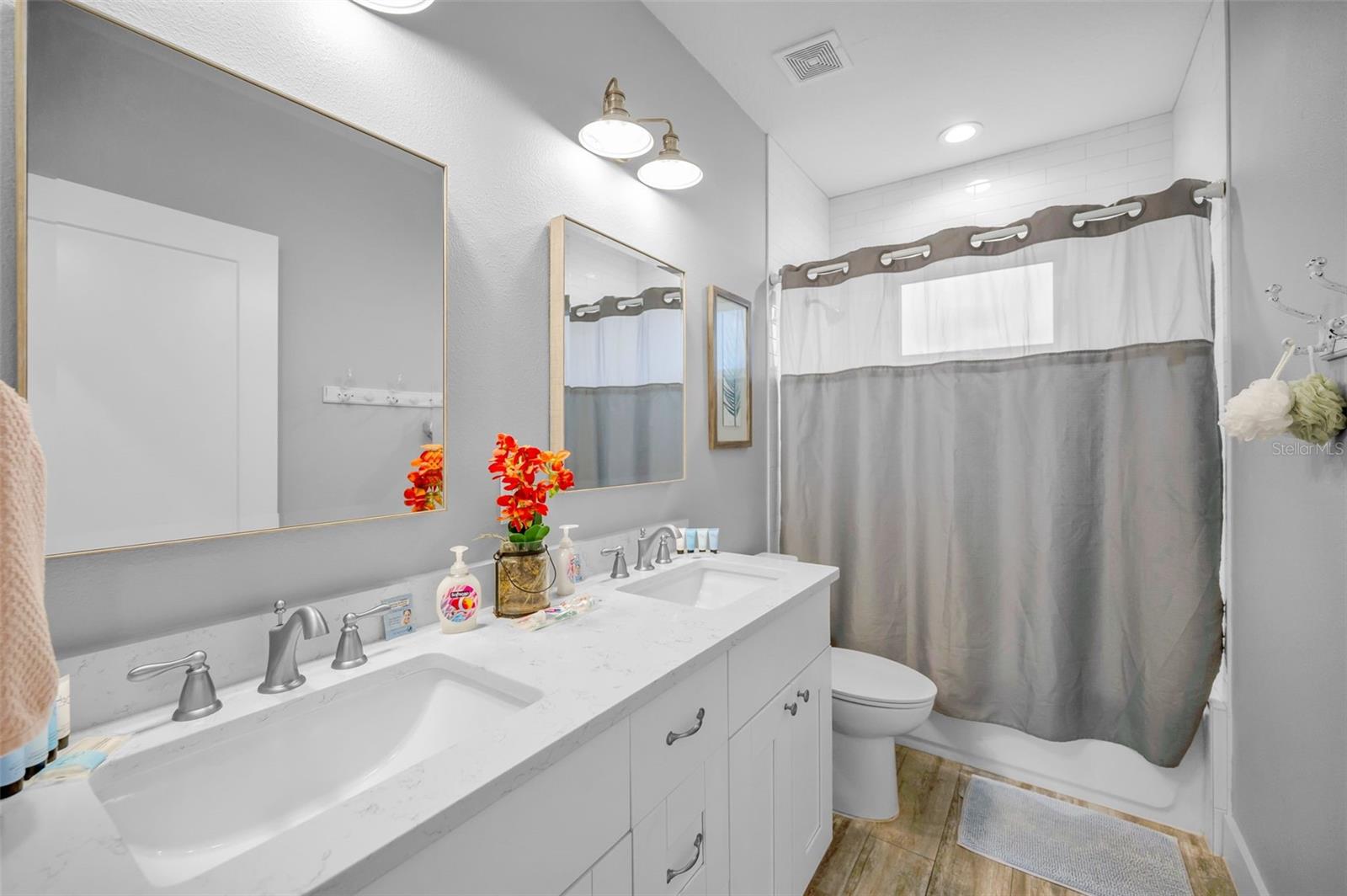 Image 50 of 72 For 204 Gulf Boulevard