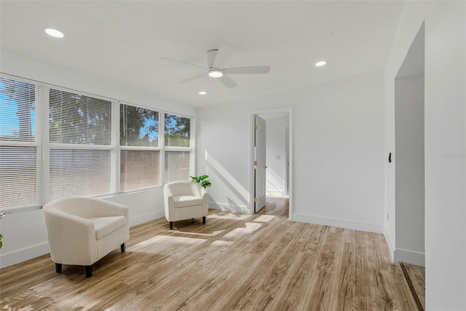 Image 29 of 60 For 524 50th Avenue S