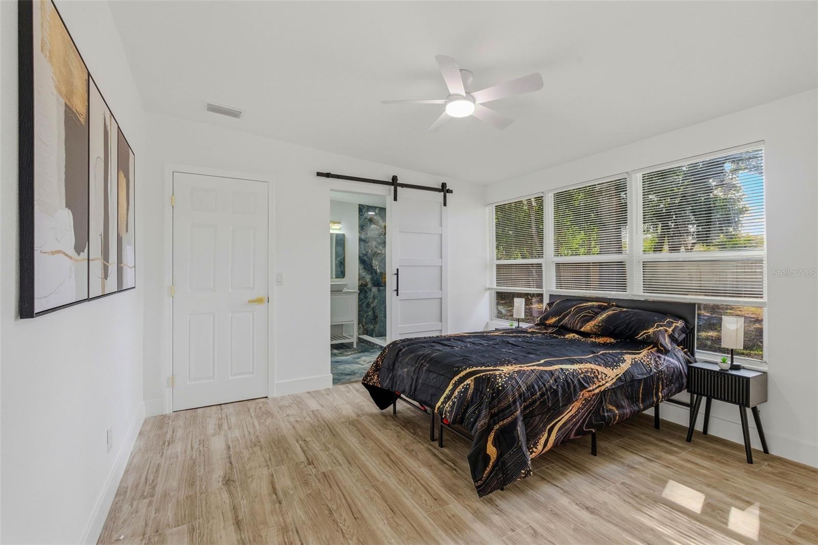 Image 31 of 60 For 524 50th Avenue S