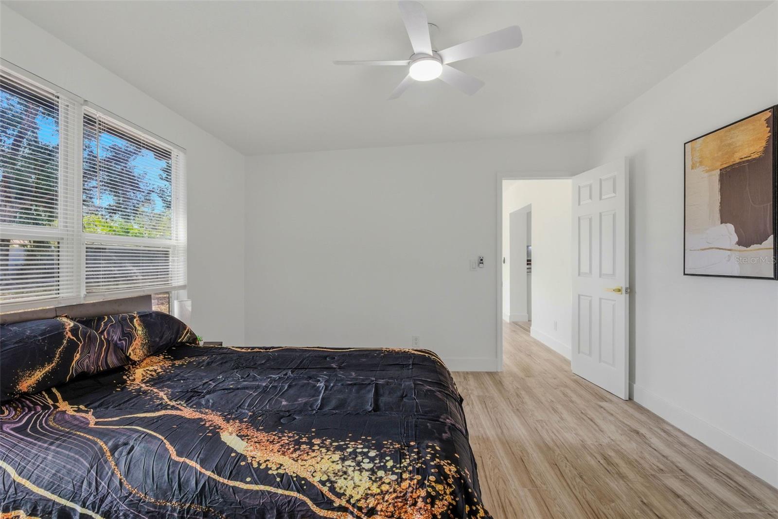 Image 32 of 60 For 524 50th Avenue S