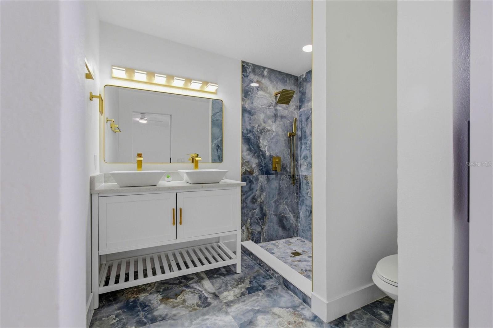 Image 35 of 60 For 524 50th Avenue S