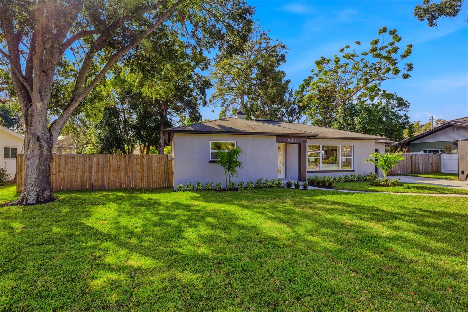 Image 4 of 60 For 524 50th Avenue S