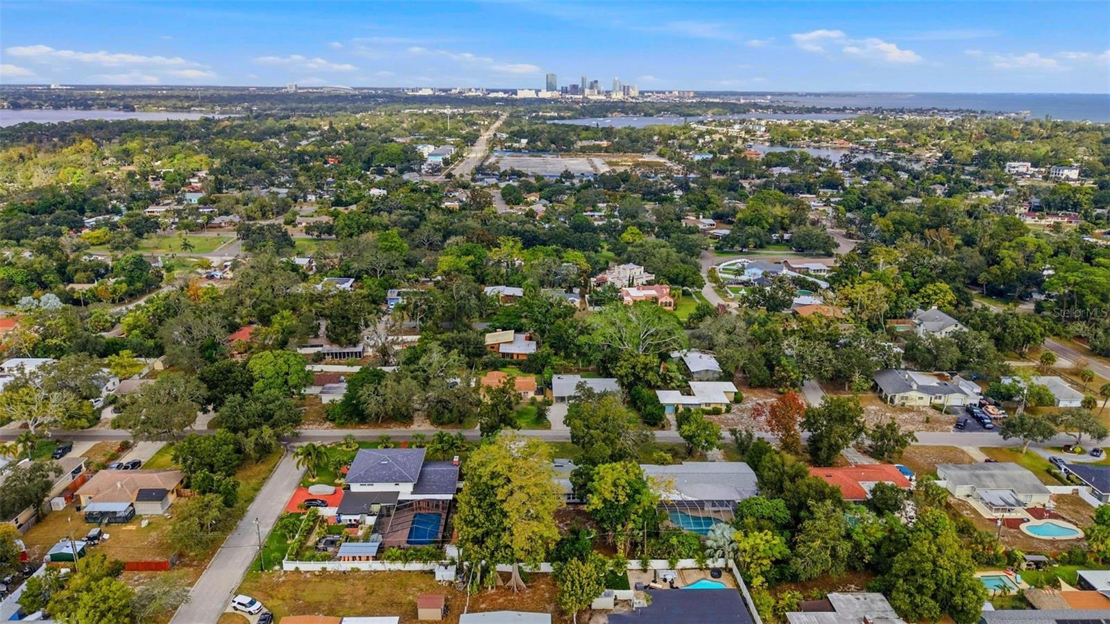 Image 52 of 60 For 524 50th Avenue S