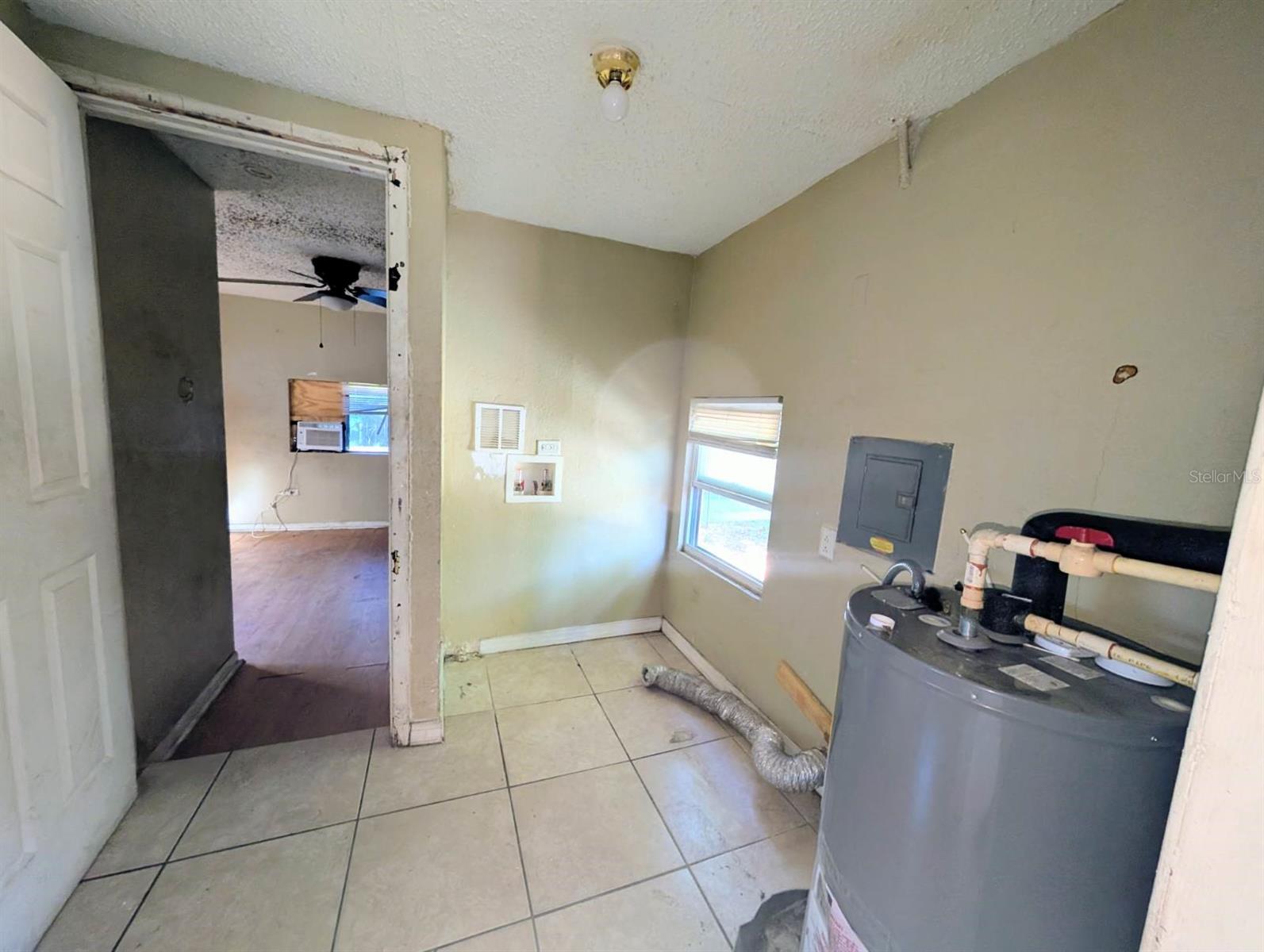 Image 13 of 35 For 4115 Fairfield Avenue S