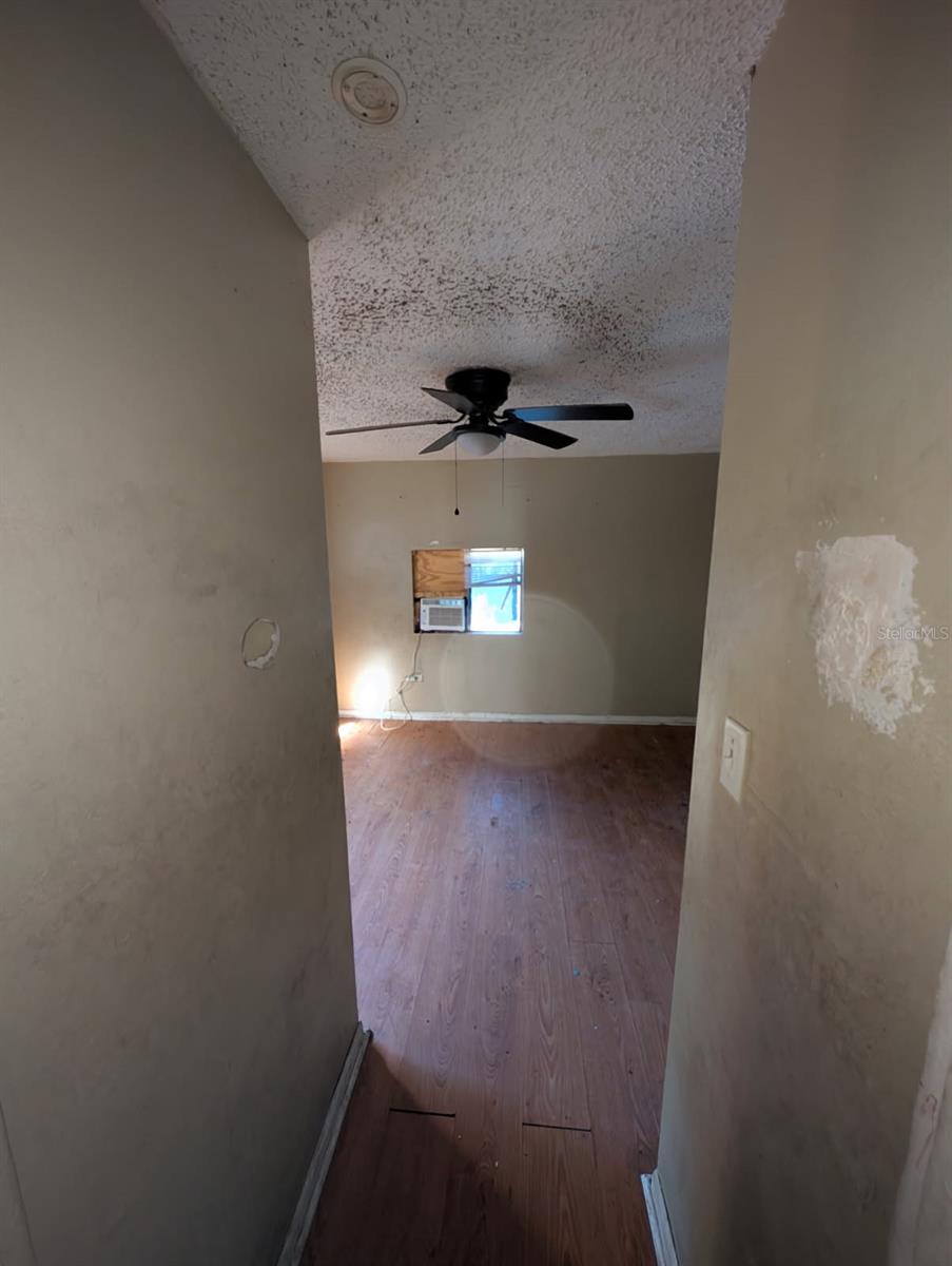 Image 22 of 35 For 4115 Fairfield Avenue S