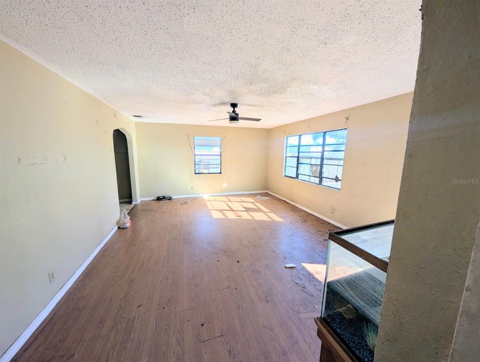 Image 29 of 35 For 4115 Fairfield Avenue S