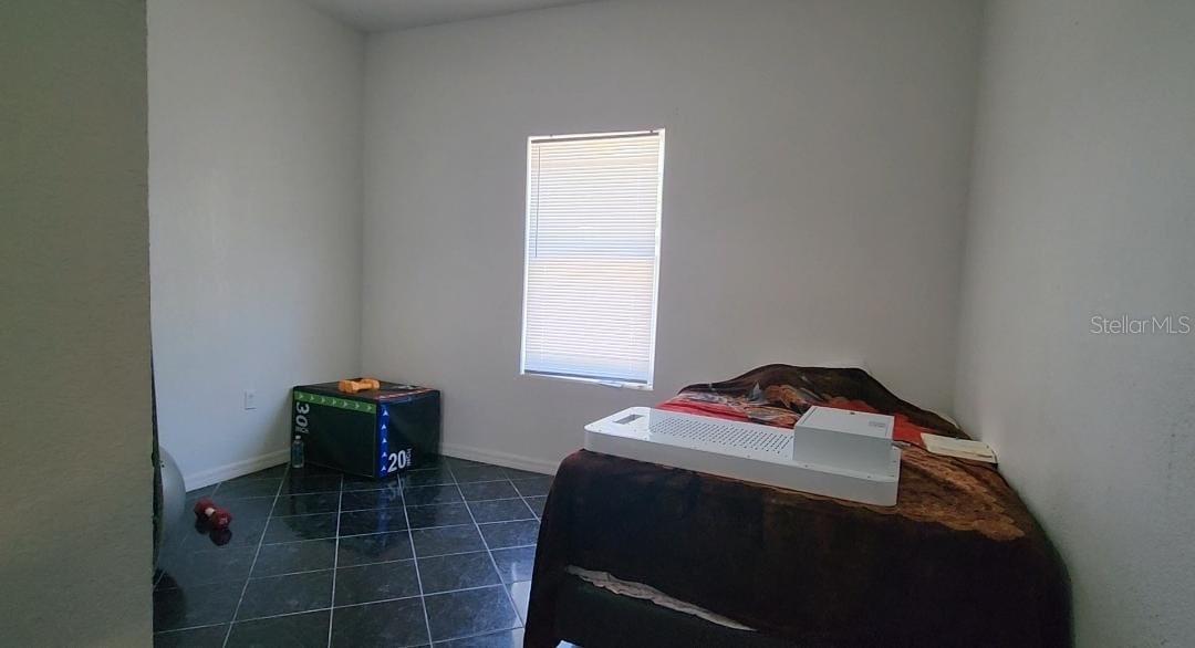 Listing photo id 3 for 7040 Lumberton Road