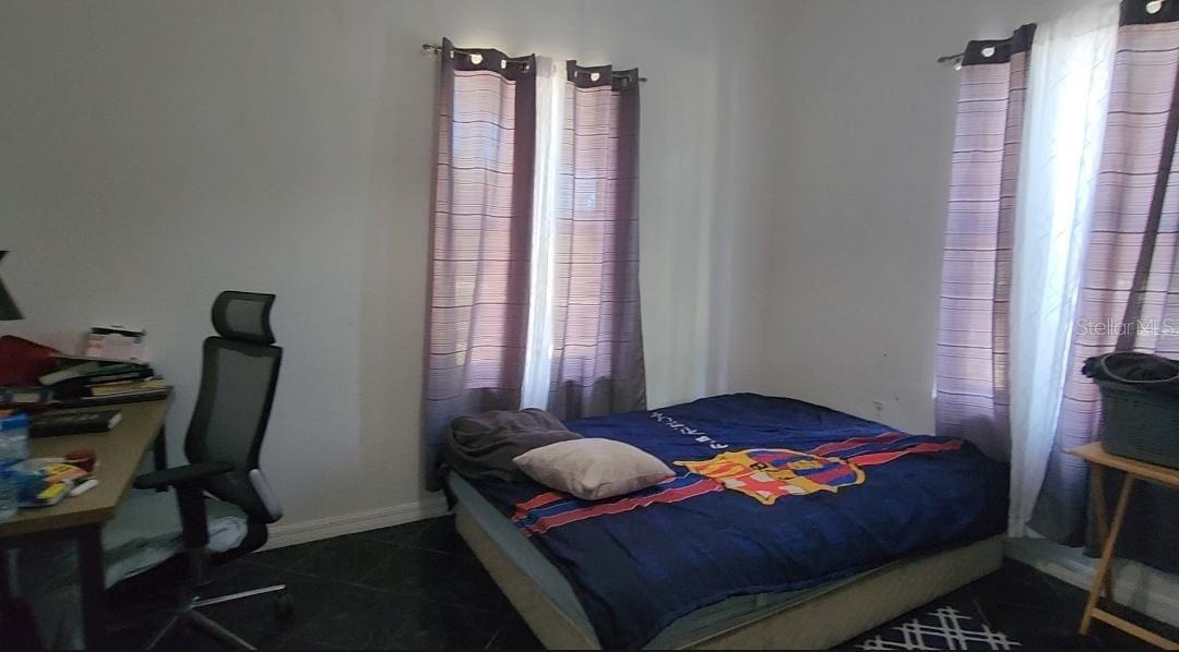 Listing photo id 4 for 7040 Lumberton Road