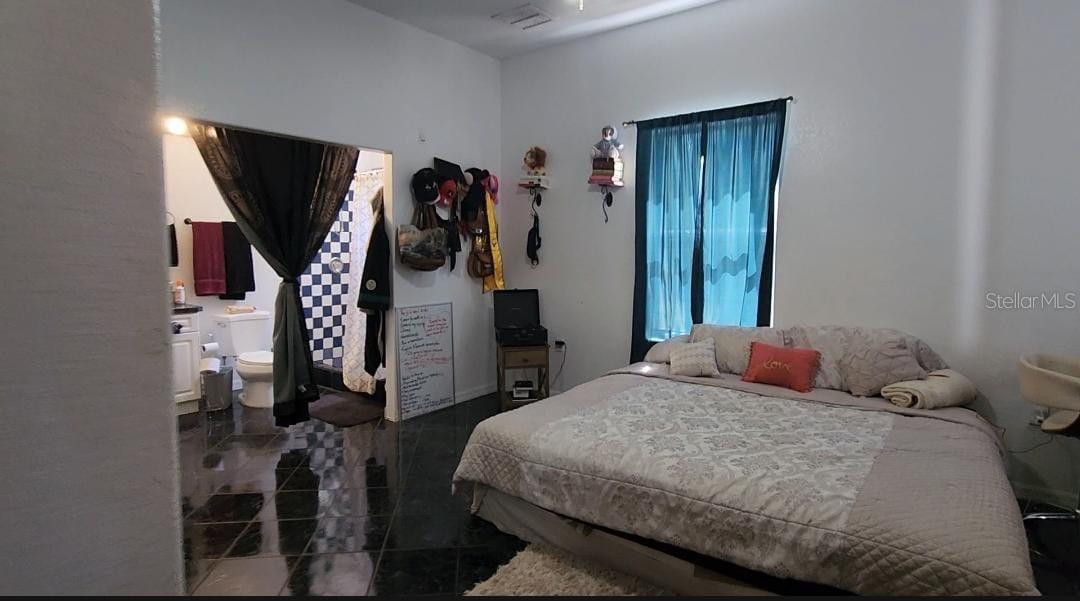 Listing photo id 5 for 7040 Lumberton Road