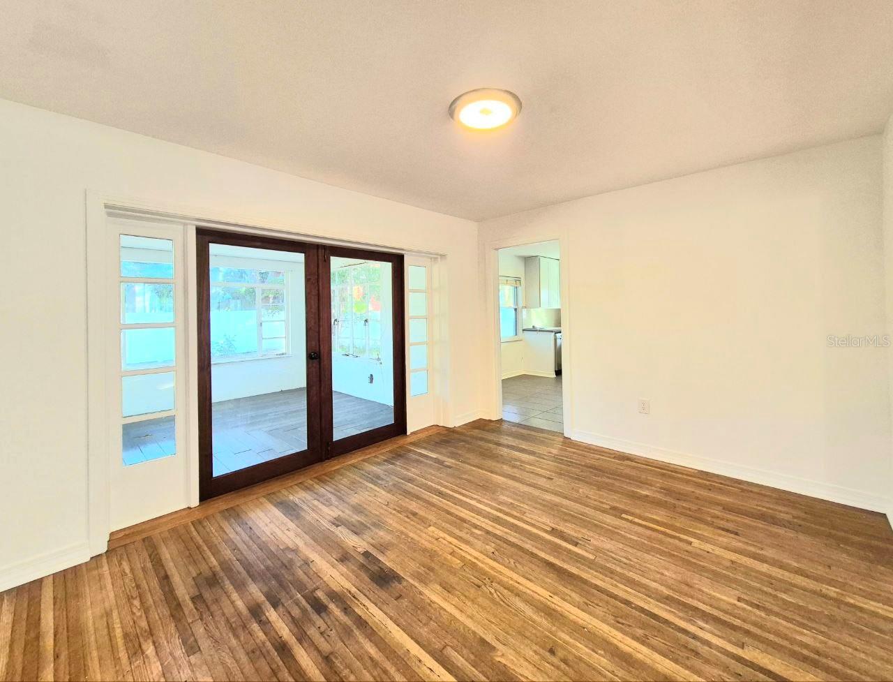 Image 8 of 36 For 2617 Watrous Avenue