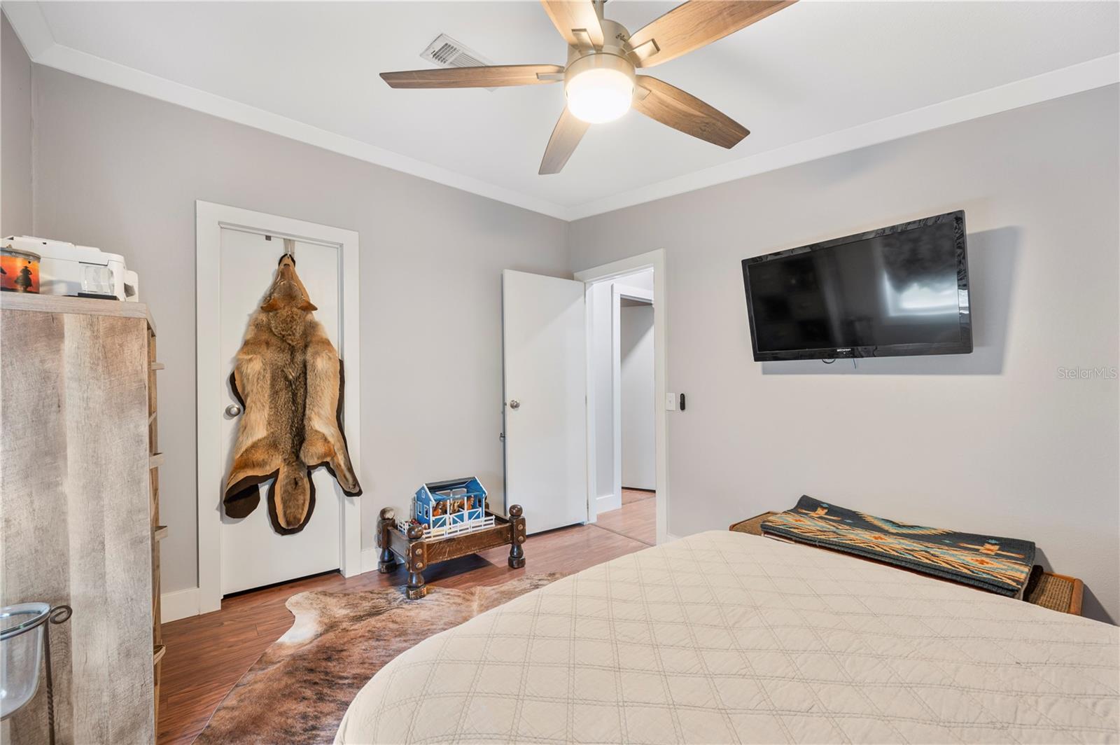 Image 18 of 75 For 10413 Steven Drive