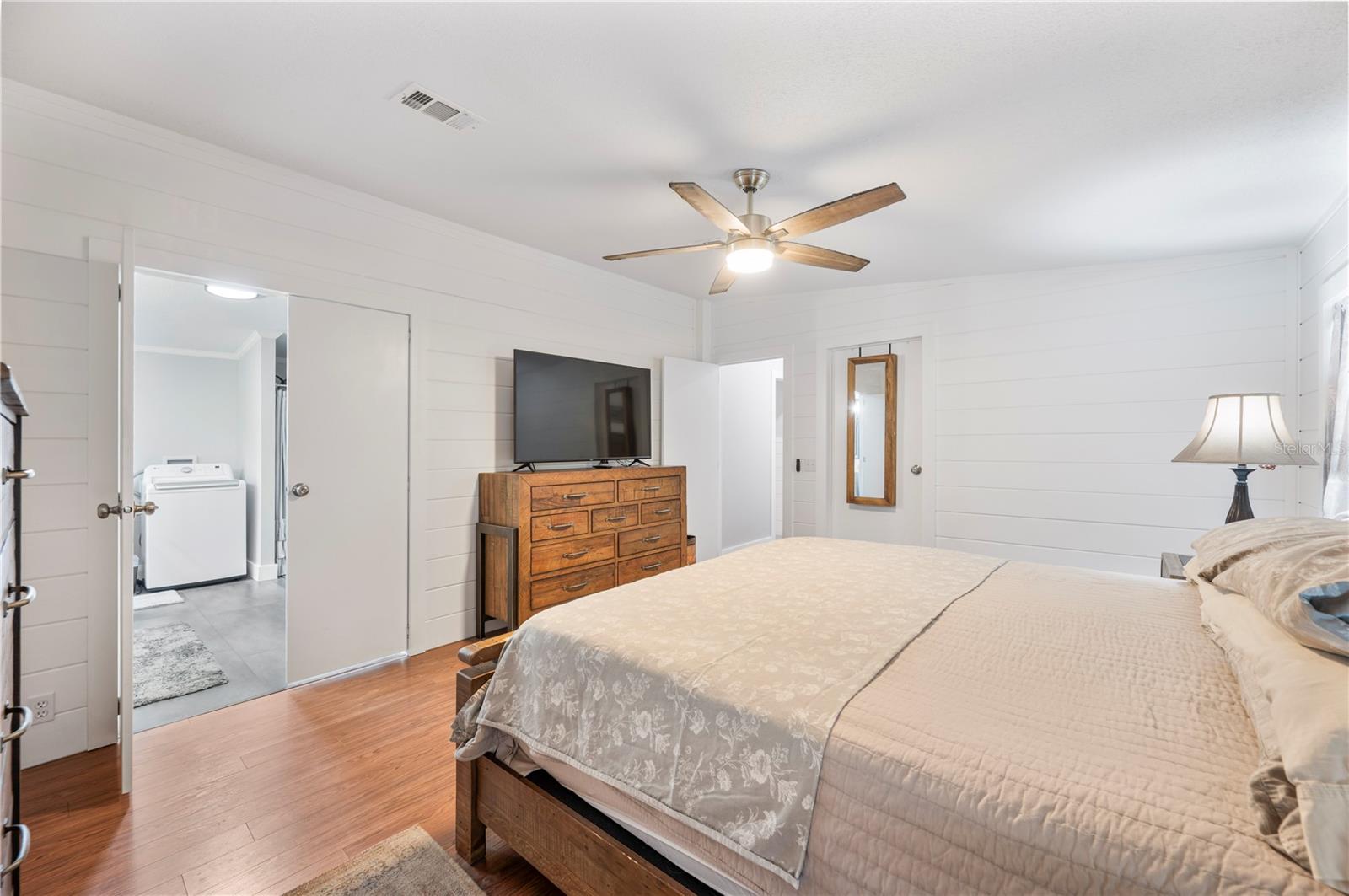 Image 25 of 75 For 10413 Steven Drive