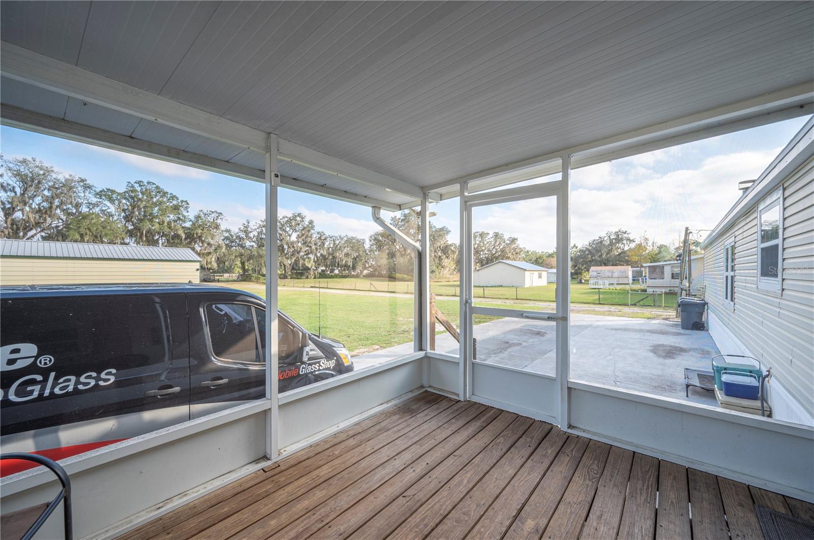 Image 39 of 75 For 10413 Steven Drive