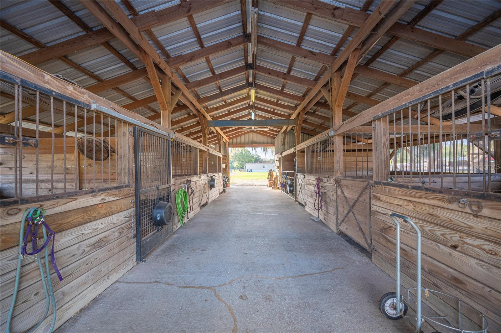 Image 47 of 75 For 10413 Steven Drive