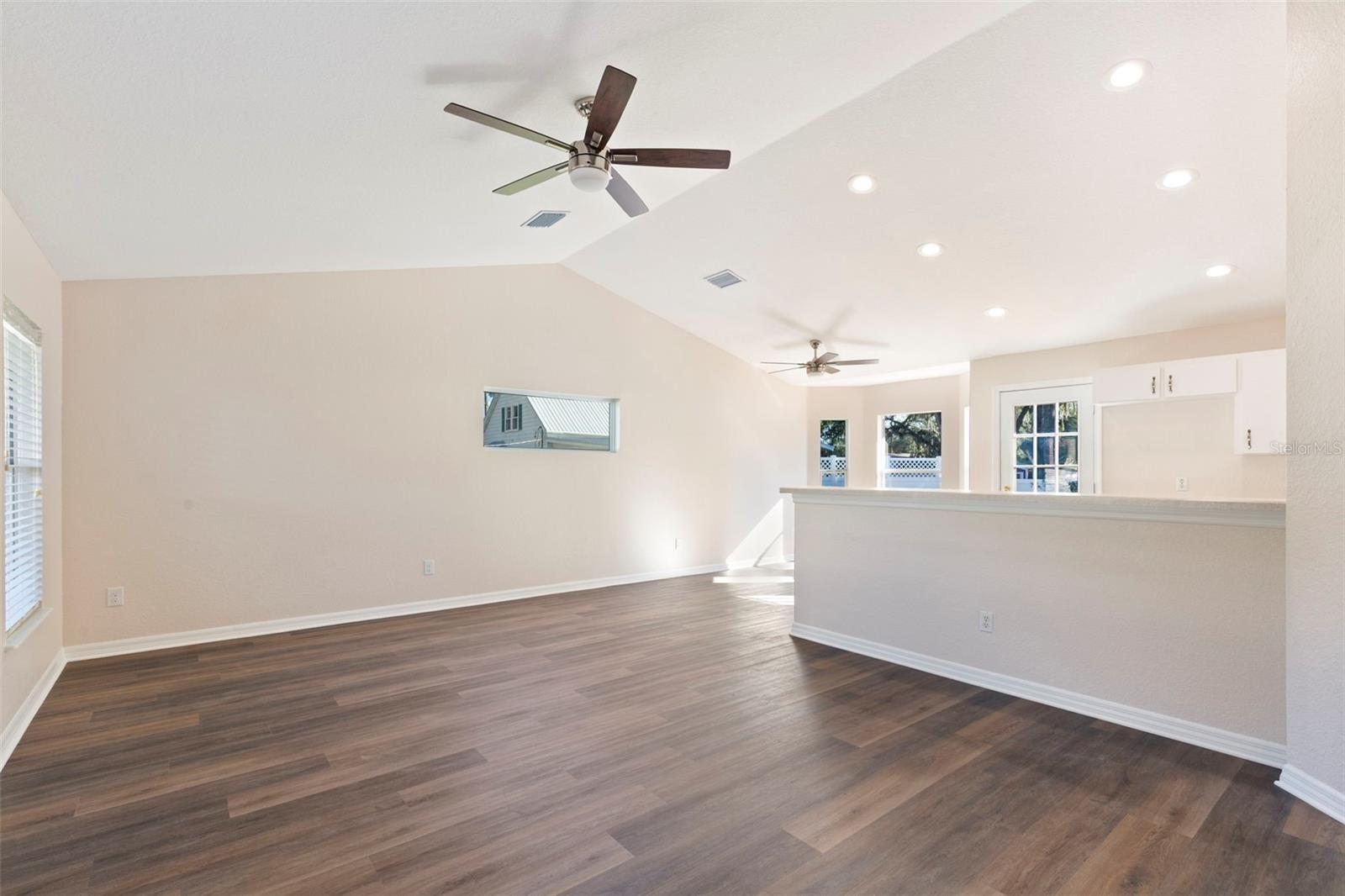 Image 4 of 21 For 1503 Spencer