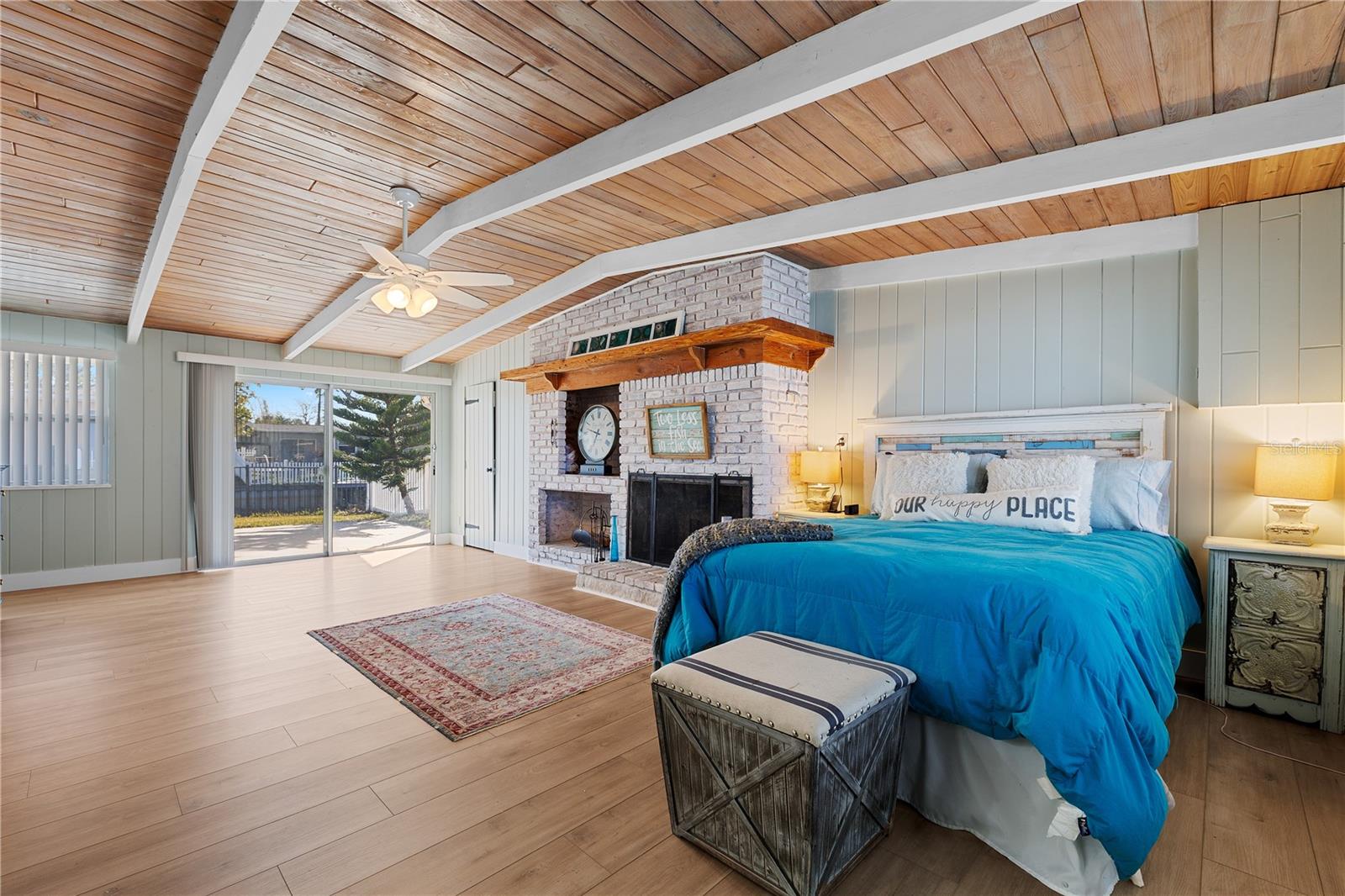 Image 14 of 37 For 10532 94th Place